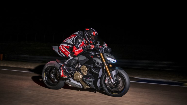 Νέα Ducati Streetfighter V4 και Streetfighter V4 SP2